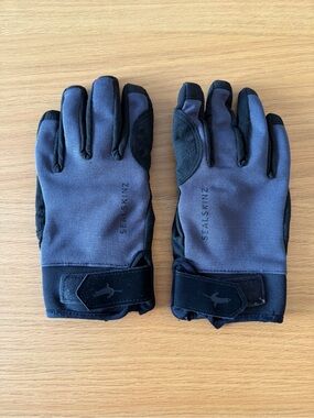 Sealskinz (Seal Skinz) - L - Men's Waterproof Black & Gray Outdoor Gloves
